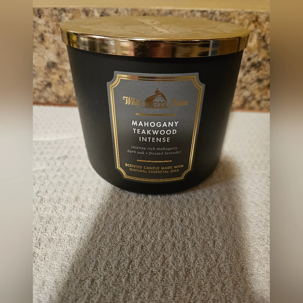 White Barn Black and Gold Candle